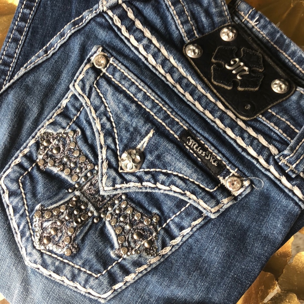 Rhinestone boot leg Miss Me jeans